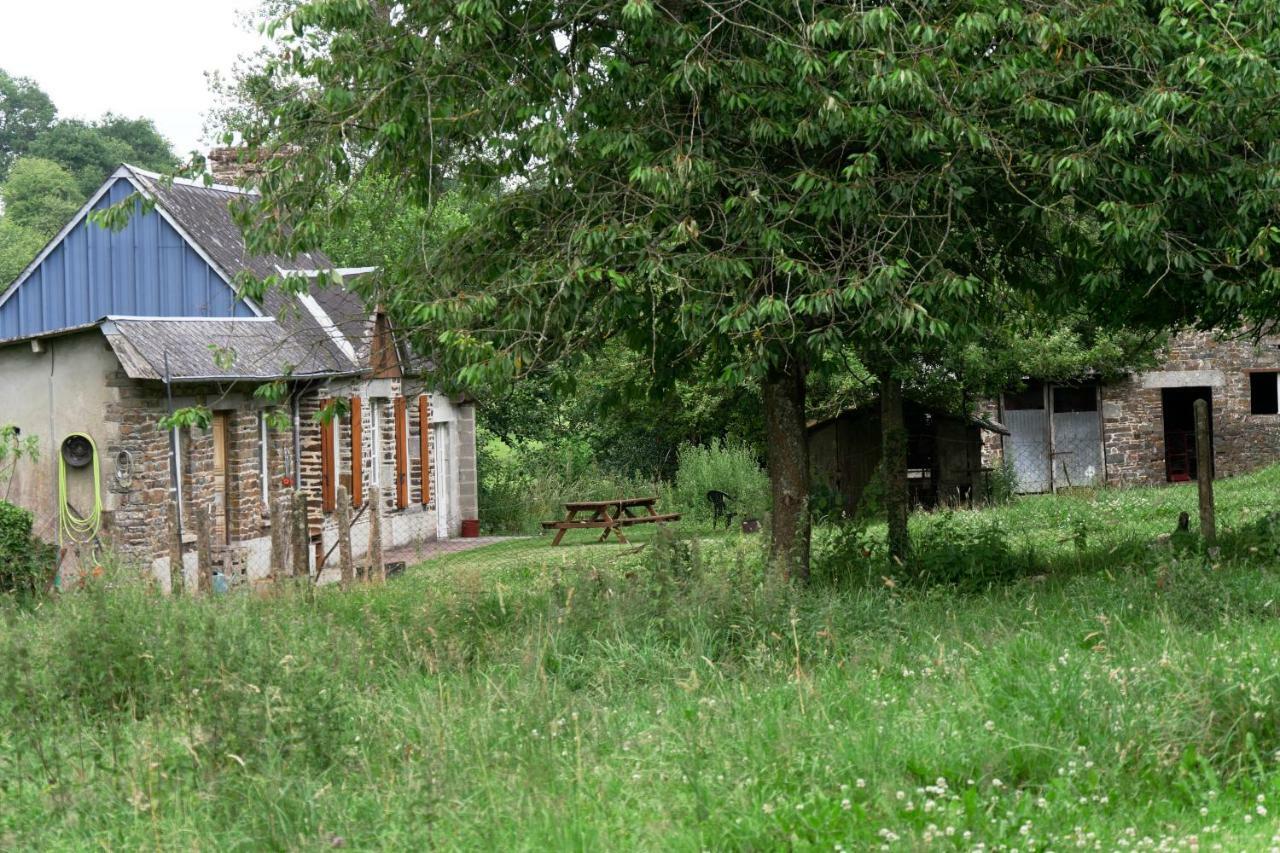 La Petite Maison O Bord De L'Eau Bernieres-le-Patry 外观 照片